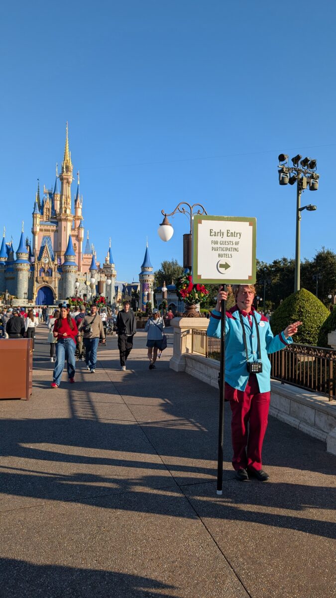 A 2026 guide to early entry at Disney World