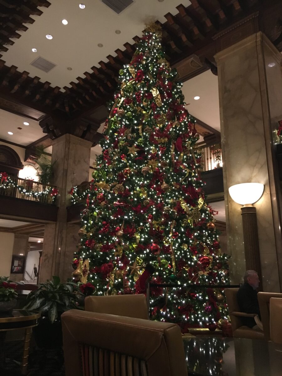A picture of the Christmas tree at the Peabody Memphis Resort.