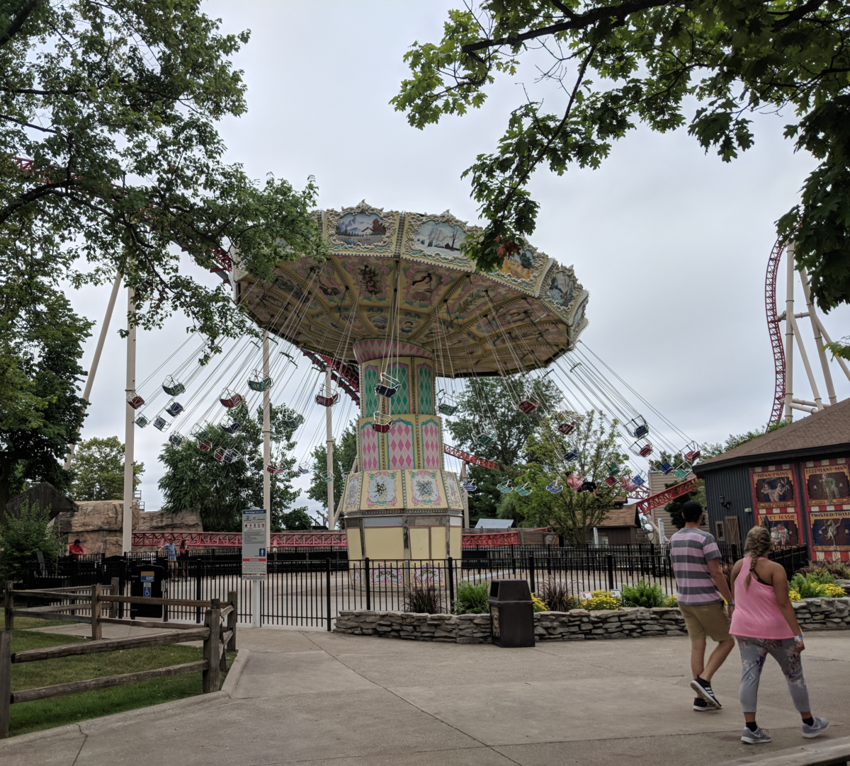 A picture of the Wave Swinger ride at Cedar Point theme park in Sandusky, Ohio.