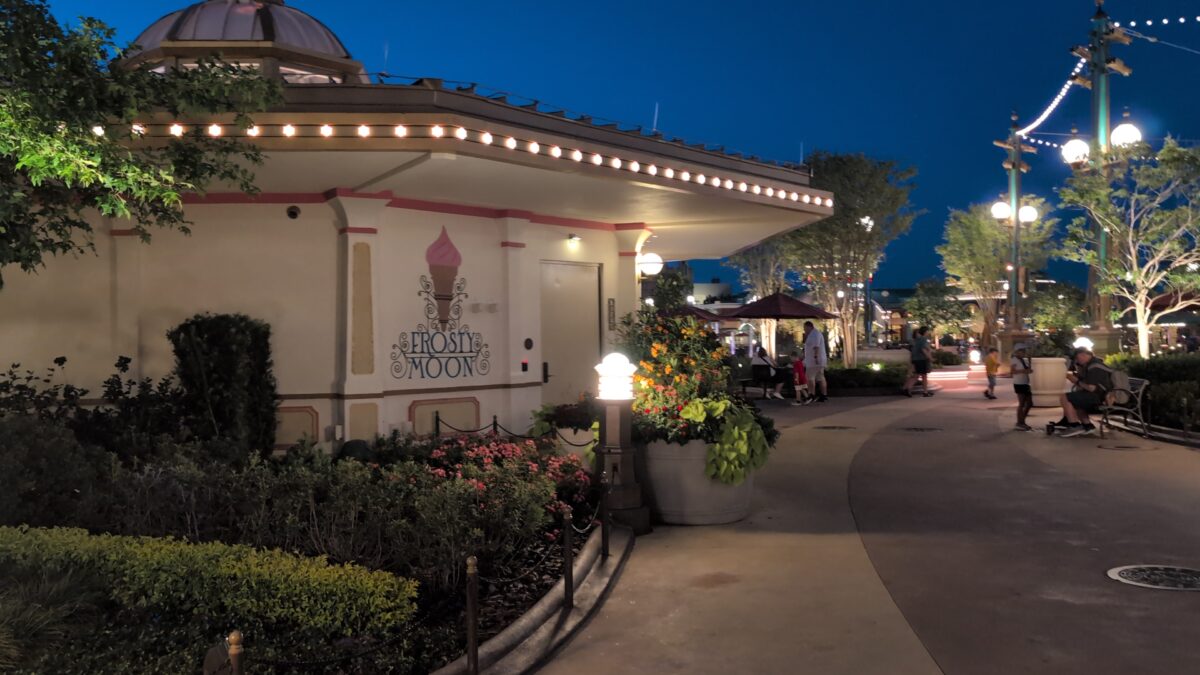 Frosty Moon at Epic Universe at the Universal Orlando Resort serves refreshing ice cream in cones and cups.