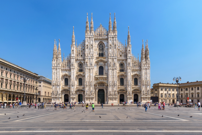 Milan Italy City Sightseeing Bus Tour Discount Ticket