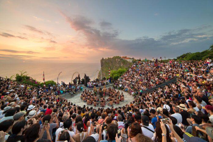 Kecak Dance and Fire Dance Performance at Uluwatu Temple Discount Ticket