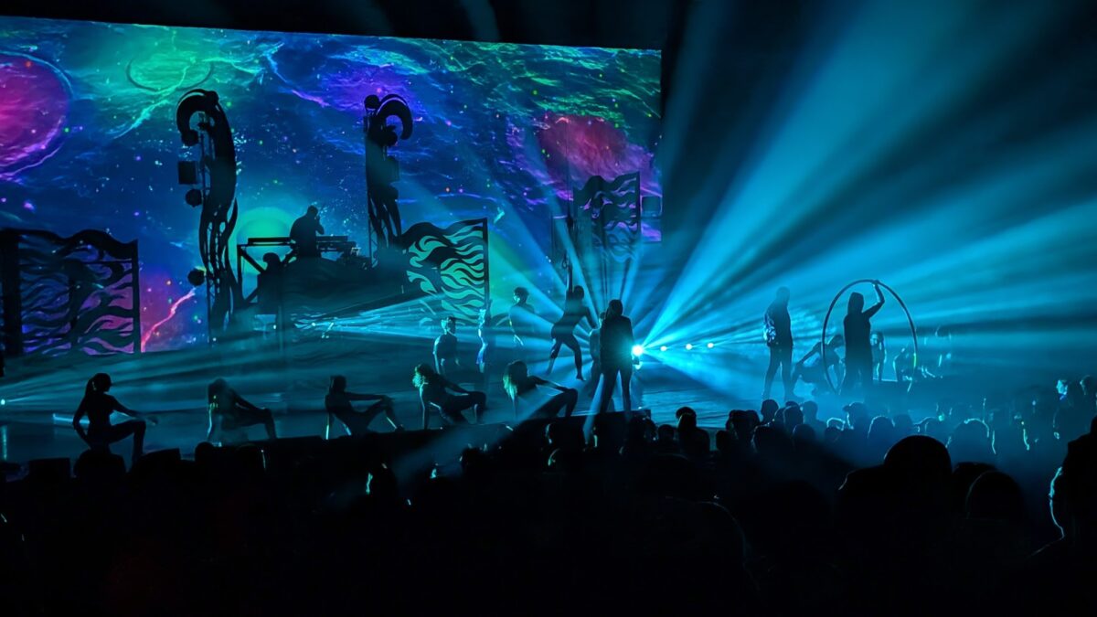 A picture from the dance and acrobatics show Hydro Surge at SeaWorld Orlando Electric Ocean event