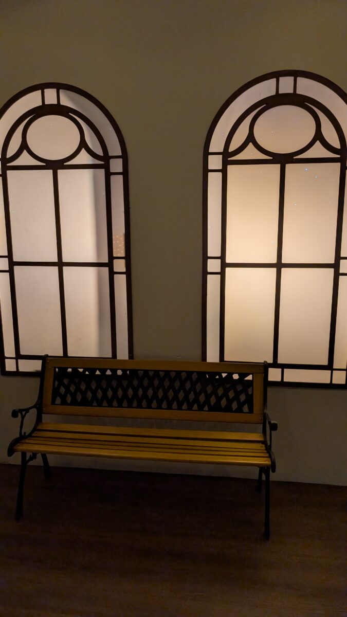 A picture of a bench from the Titanic exhibition