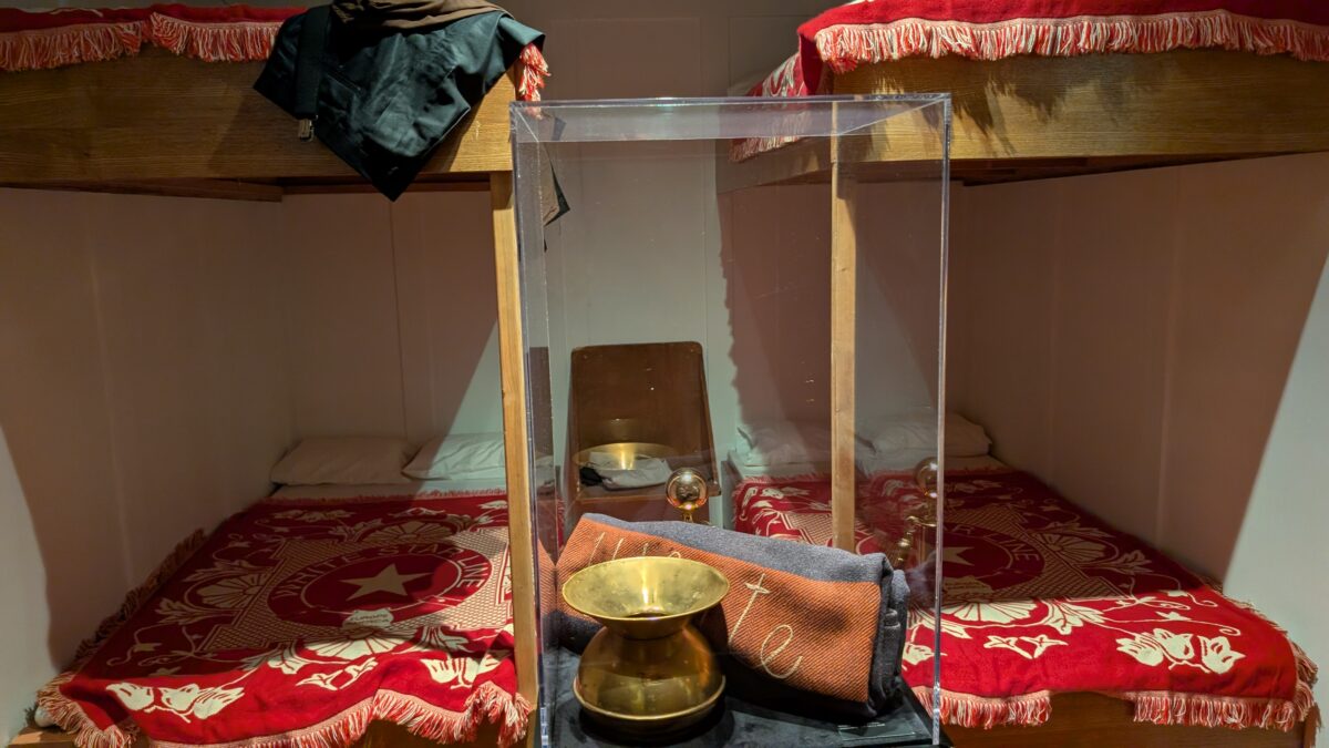 A picture from the third class cabin from Titanic