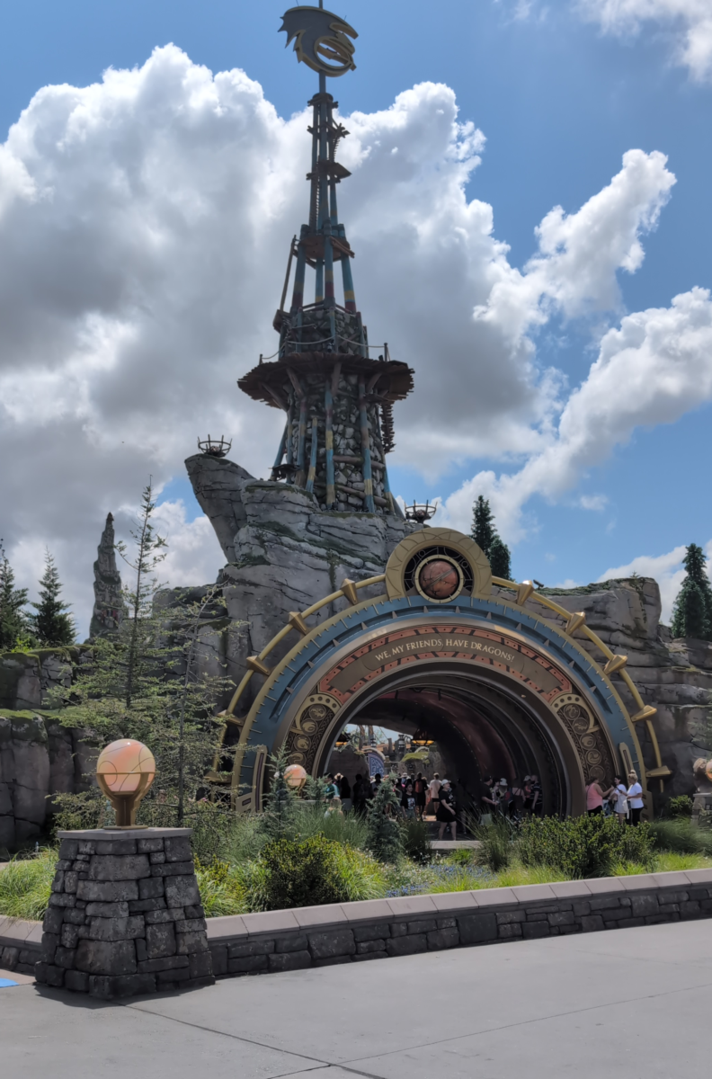 The portal entrance to the Isle of Berk, the How to Train Your Dragon section at Epic Universe